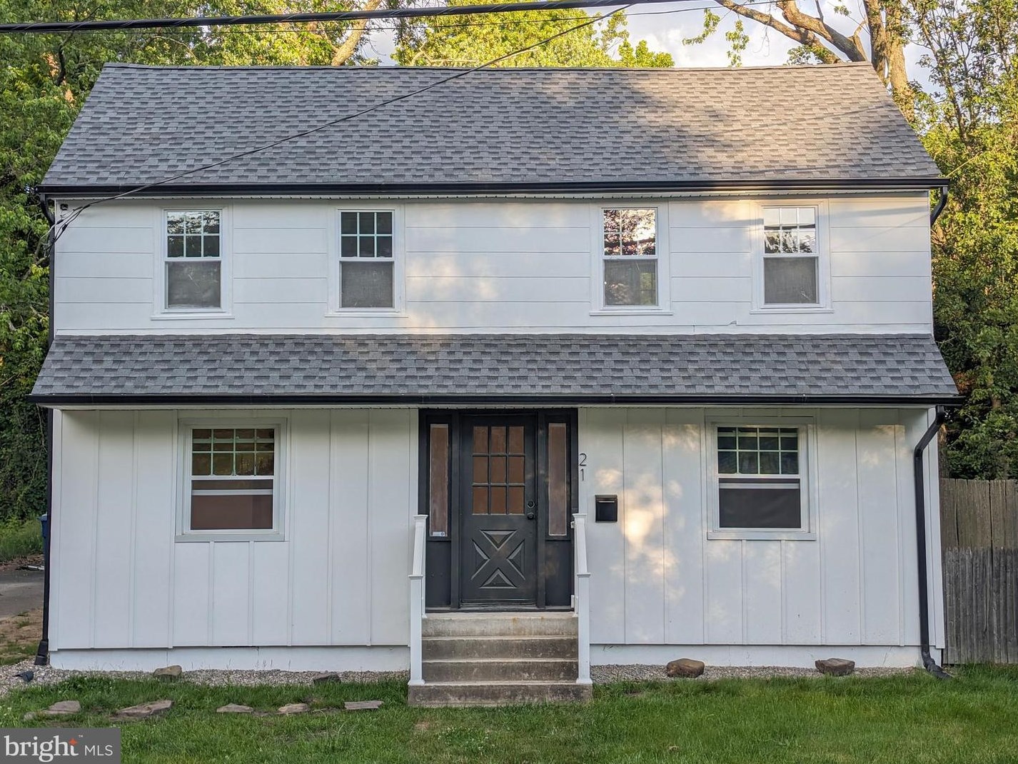 21 Mill St, Medford, NJ 08055-2419