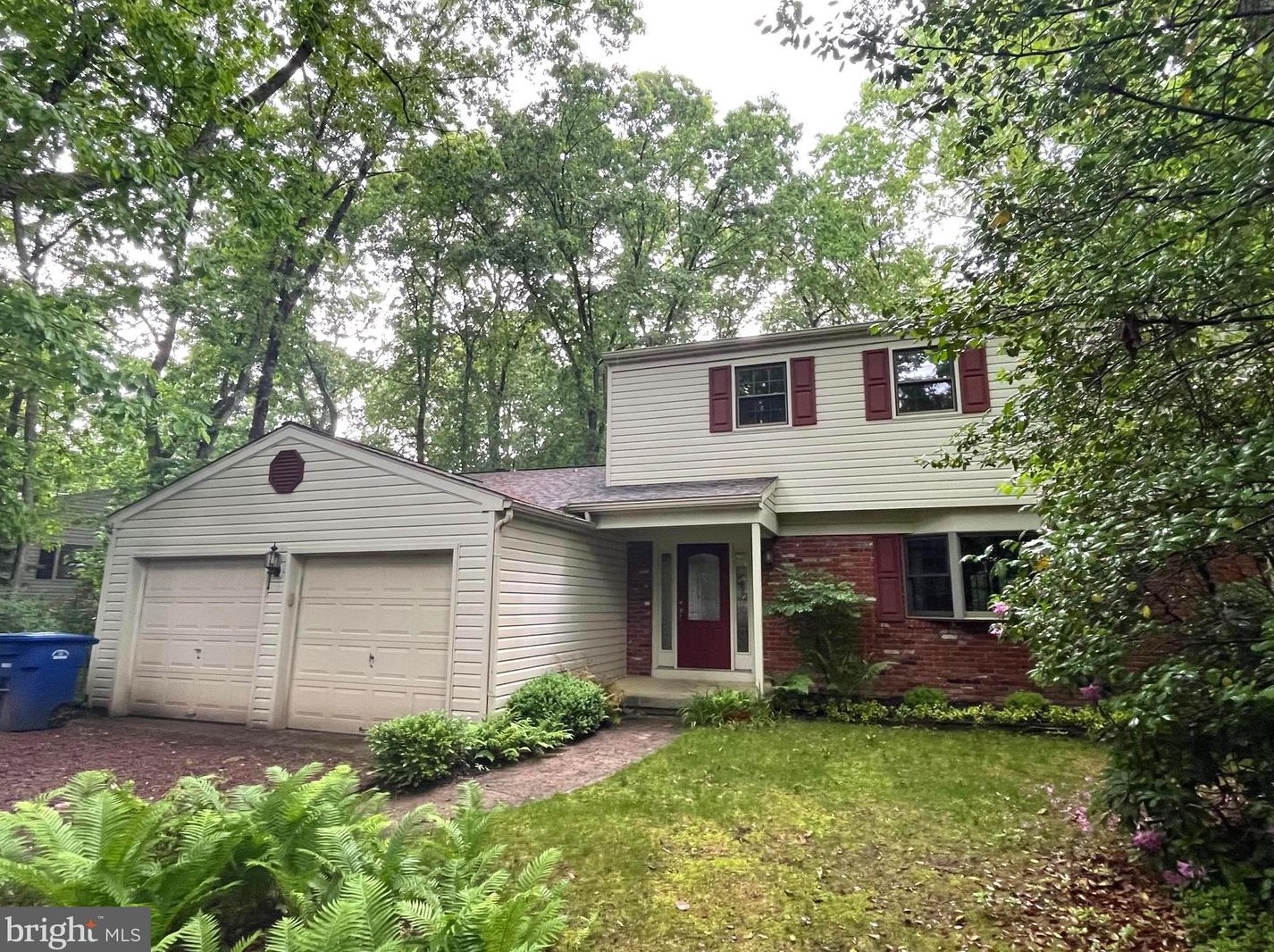 11 Foxwood Ln, Medford, NJ 08055