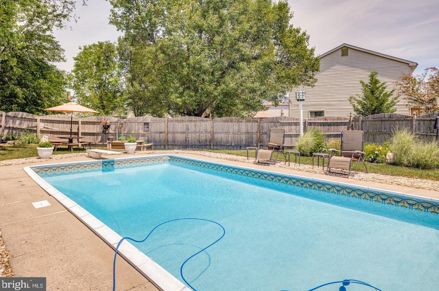 510 Mdw Ct, Mount Laurel NJ exterior