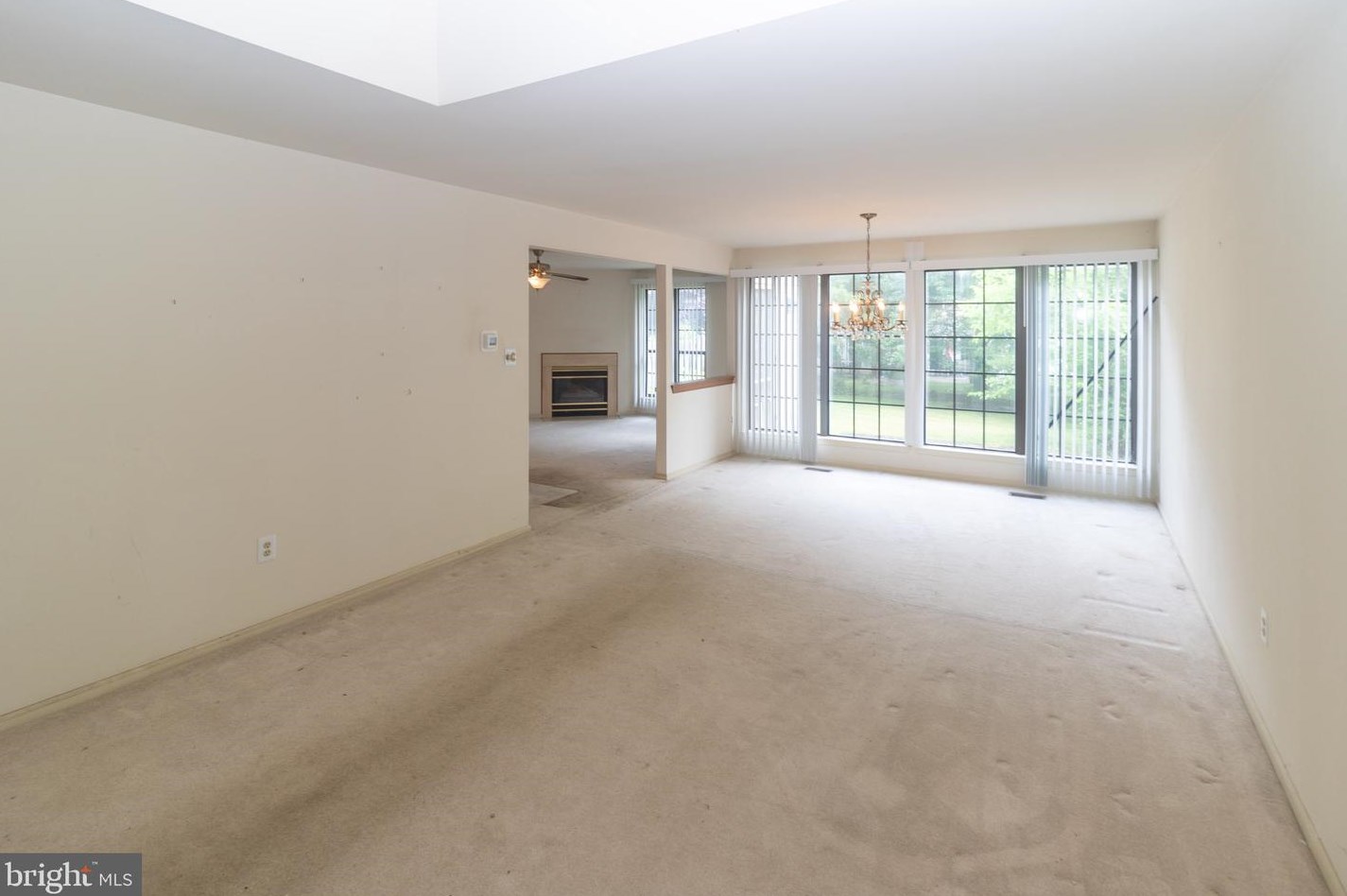 24 Dorset Dr, Medford, NJ 08055