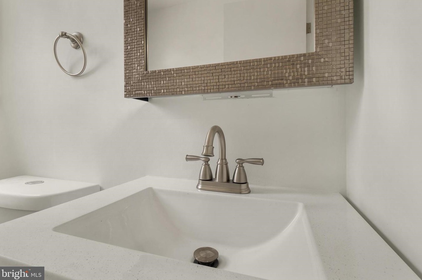 15 Hockamick Rd, Cookstown NJ 08511-1007 exterior