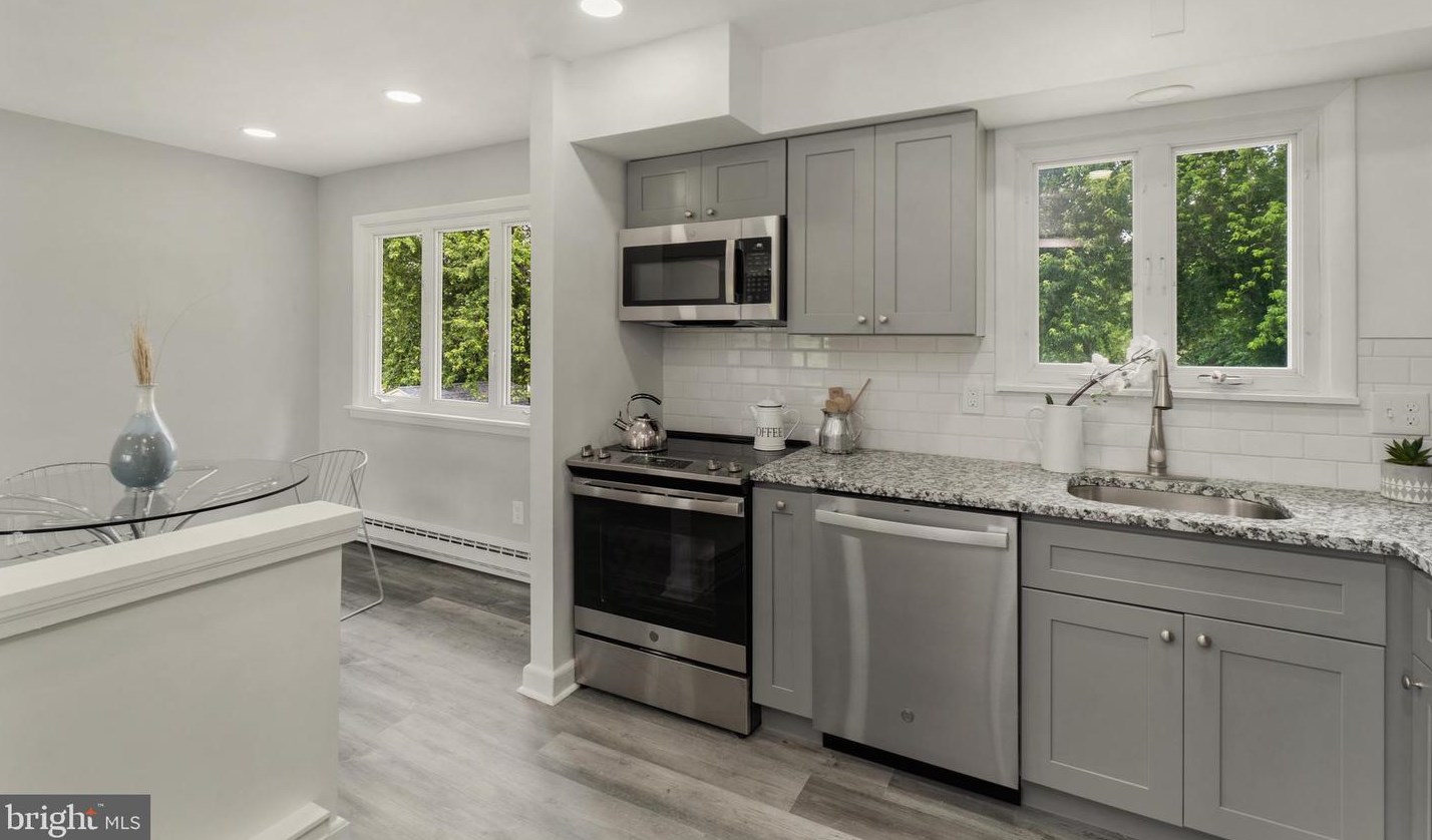 15 Hockamick Rd, Cookstown NJ 08511-1007 exterior