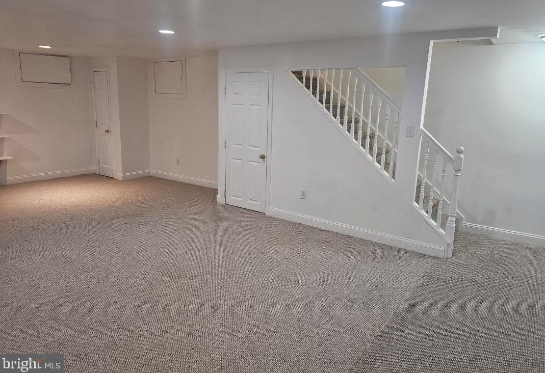 1 Grayson Pl, Burlington NJ 08016-1147 exterior