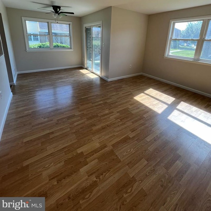 23-1 Florence Tollgate Pl, Florence NJ  08518-3108 exterior