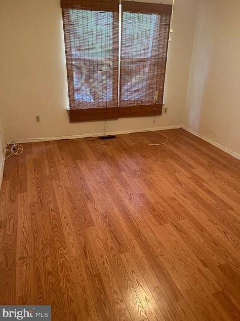 1010 Harbour Dr, Palmyra NJ  08065-1202 exterior