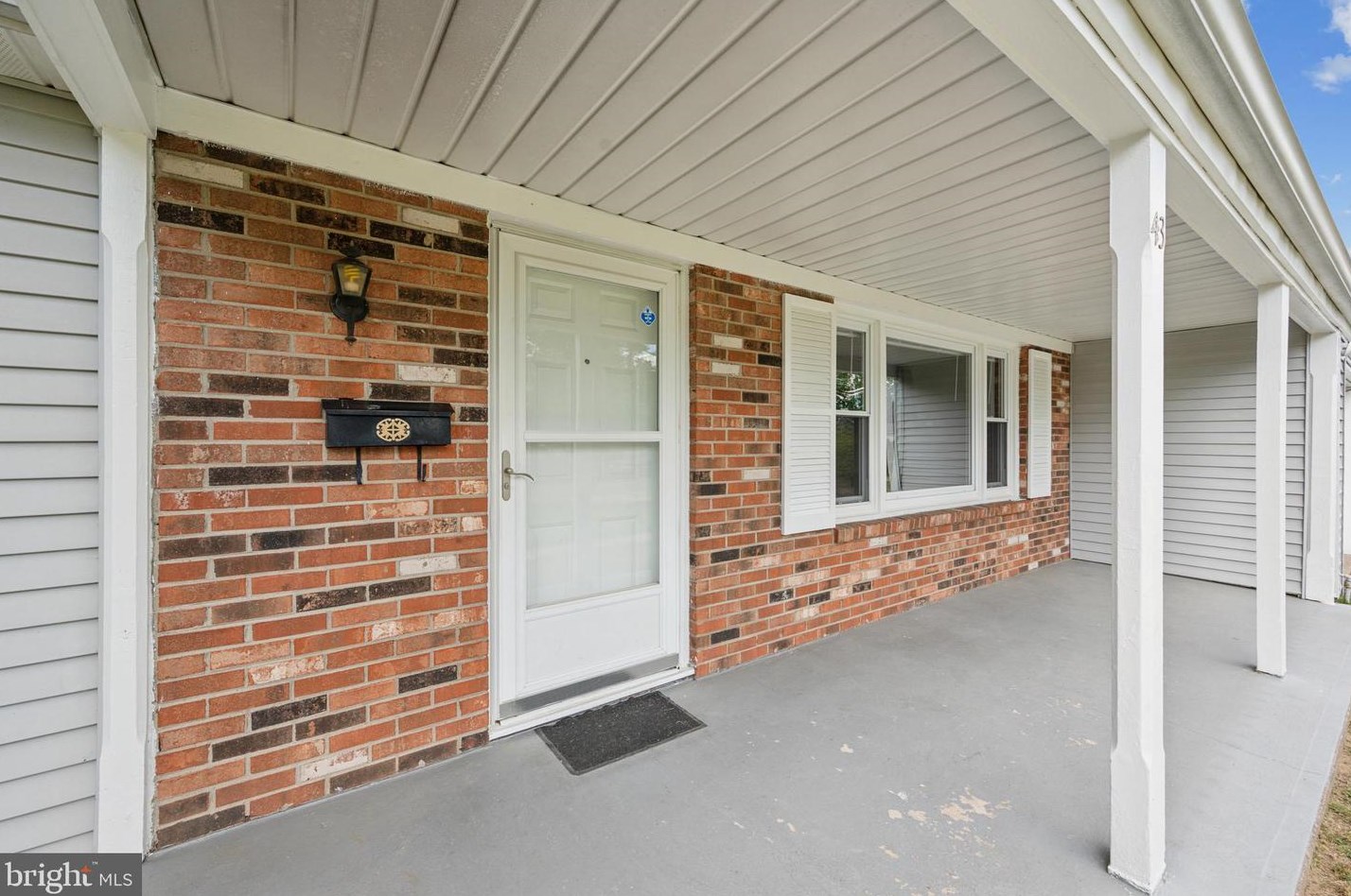 43 Express Ln, Willingboro, NJ 08046-2335