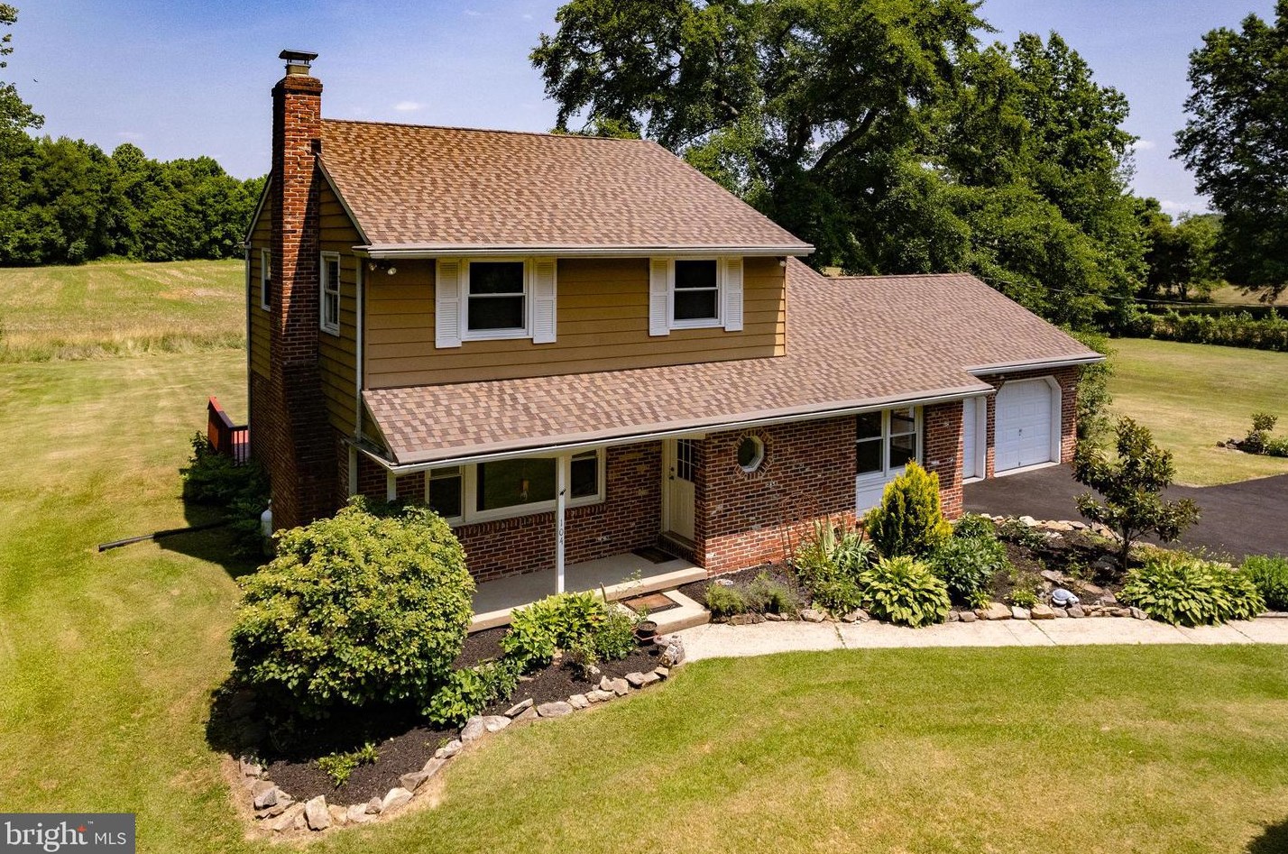 104 Gilbert Rd, Chesterfield, NJ 08505