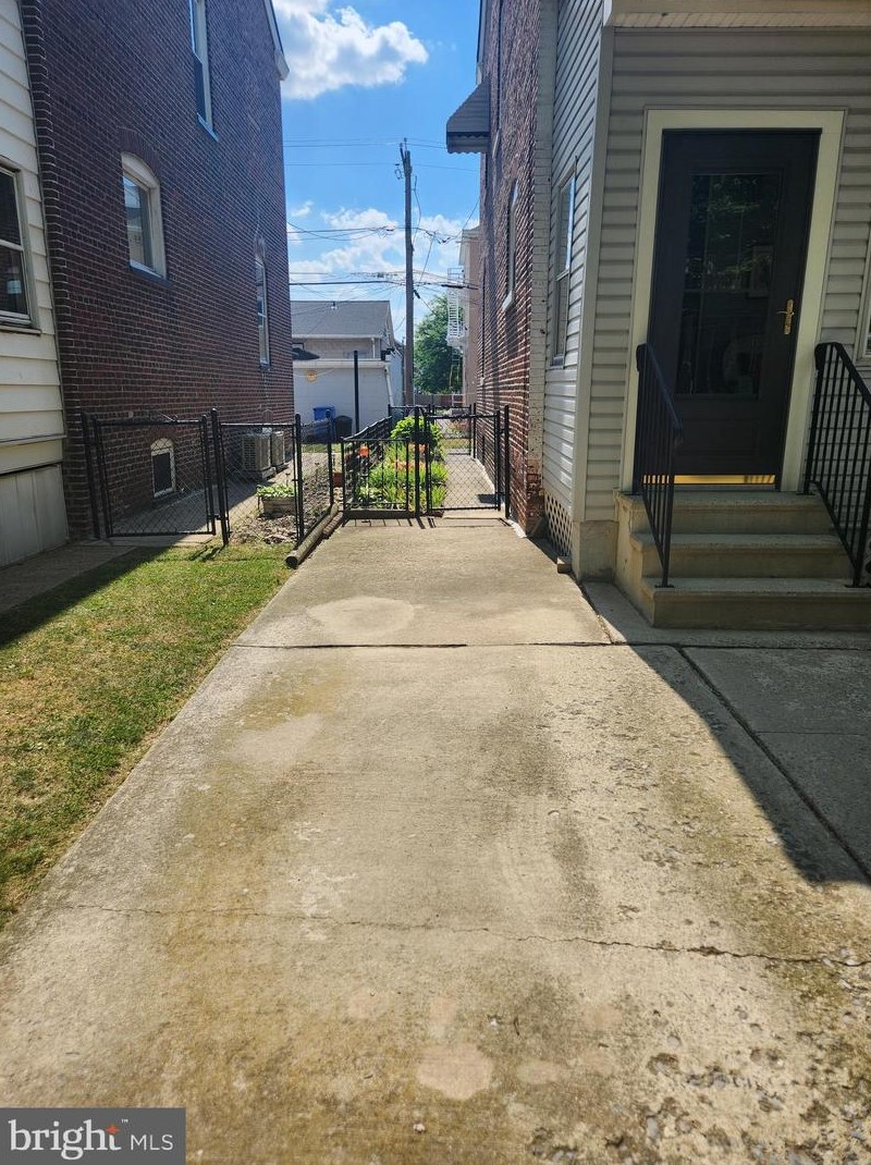 119 3rd Ave, Roebling, NJ 08554