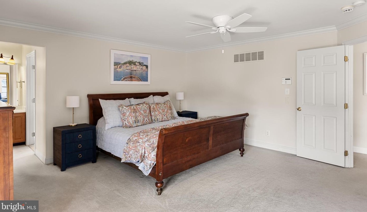 117 Country Club Dr, Moorestown NJ  08057-3975 exterior