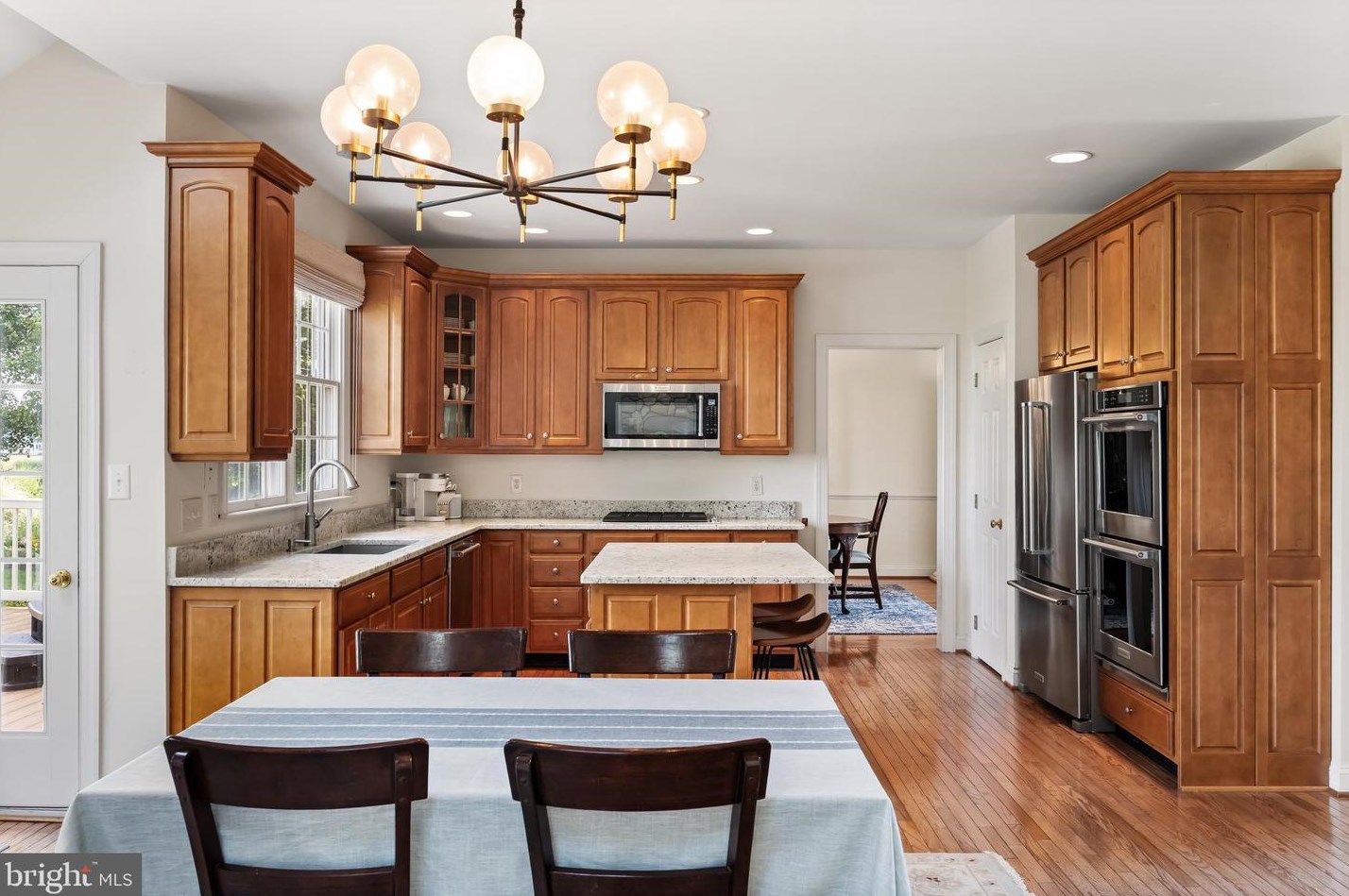 117 Country Club Dr, Moorestown NJ  08057-3975 exterior