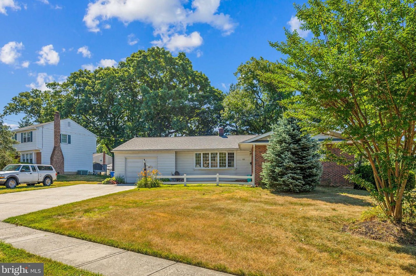 101 Villinger Ave, Riverton, NJ 08077