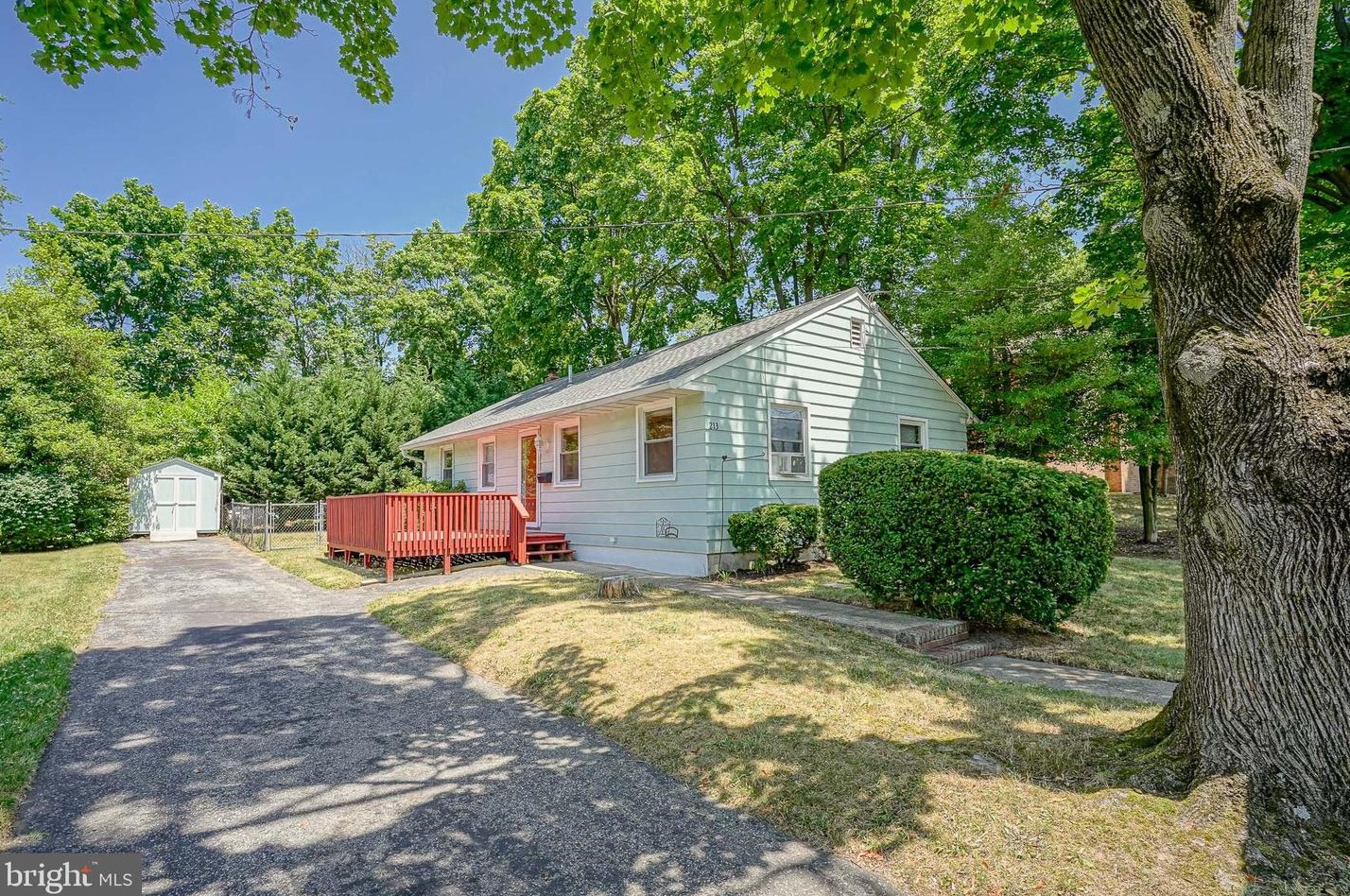 213 E Camden Ave, Moorestown, NJ 08057