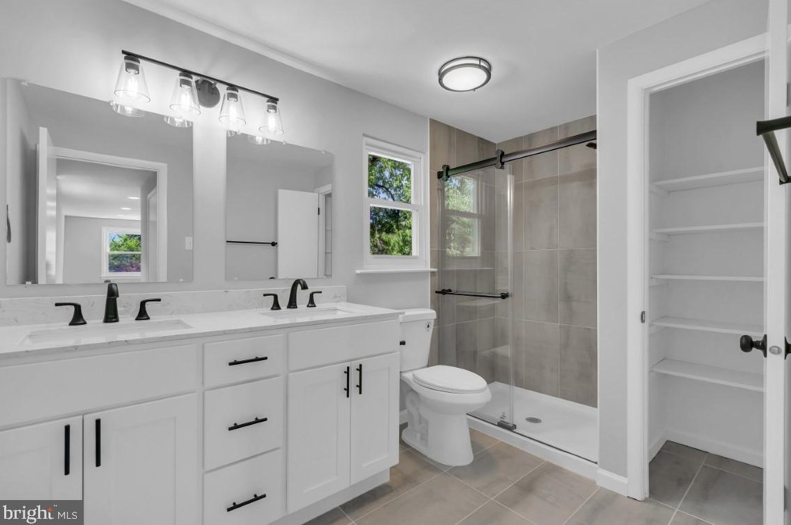 23 Wellington Pl, Burlington NJ  08016-3329 exterior