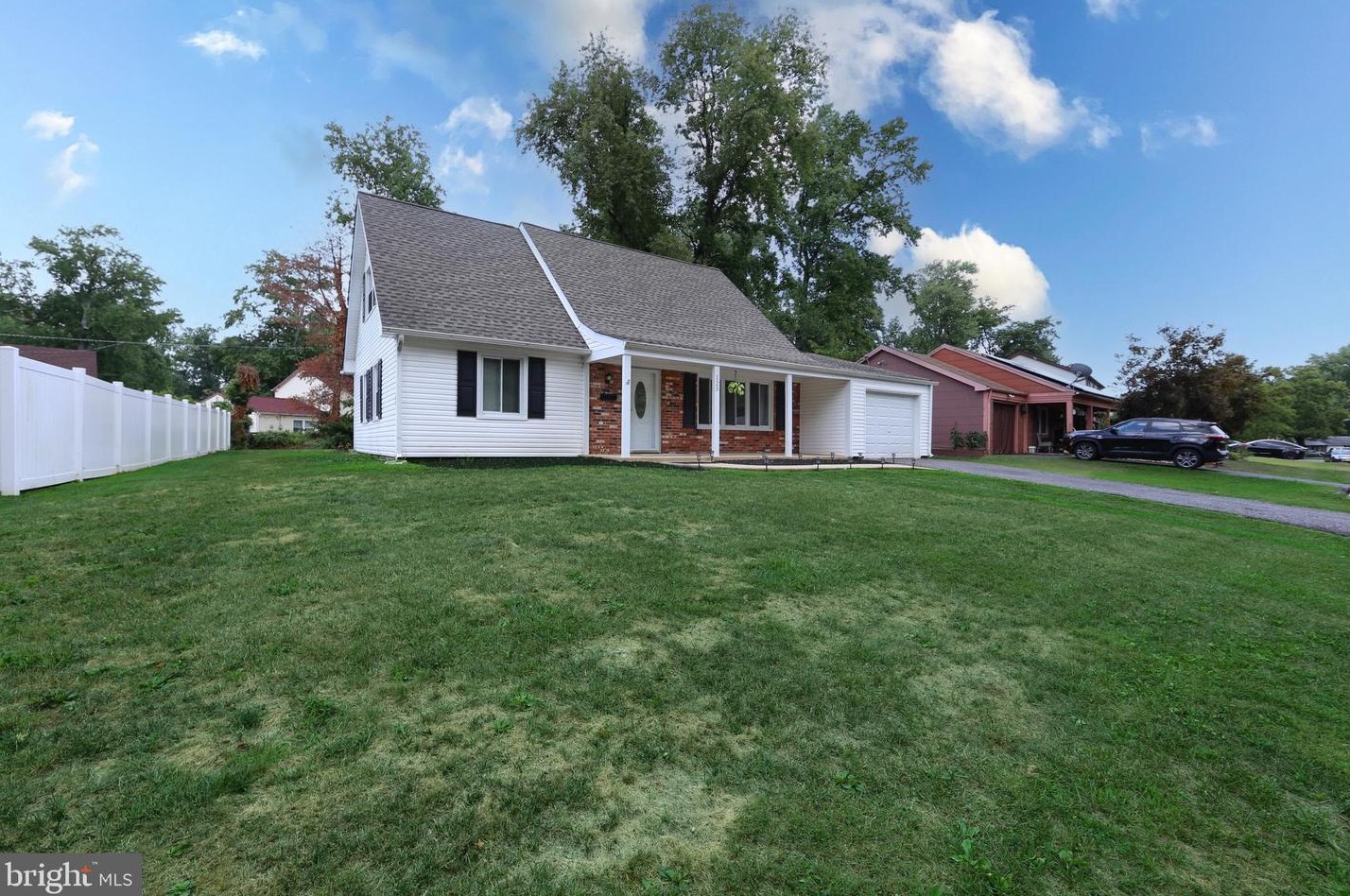 125 Eastbrook Ln, Willingboro, NJ 08046
