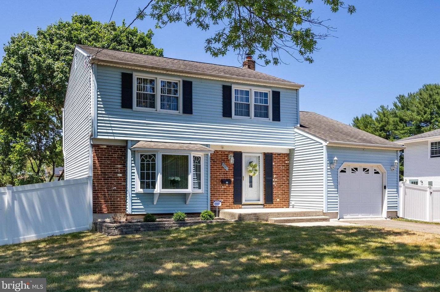 607 Pomona Rd, Riverton, NJ 08077