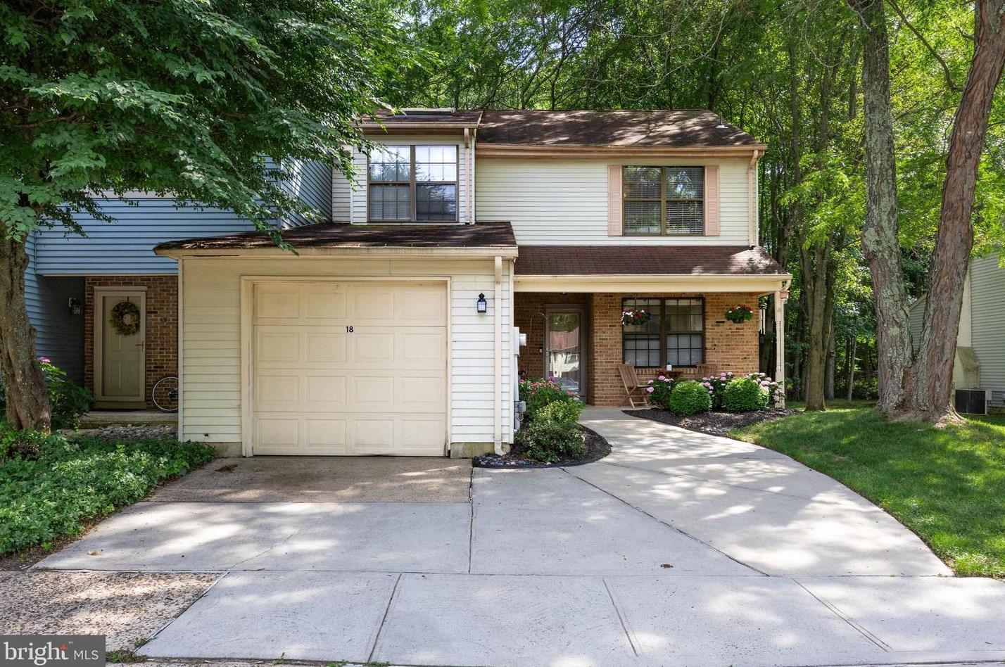 18 Stanwood Ct, Medford, NJ 08055-9373