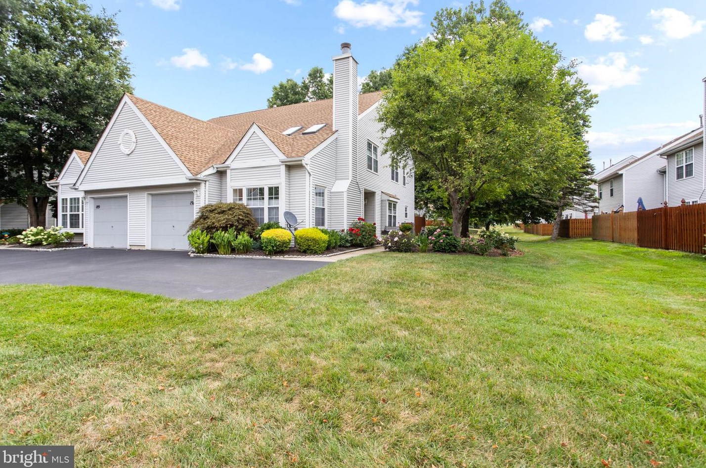 191 Birch Hollow Dr, Chesterfield, NJ 08505