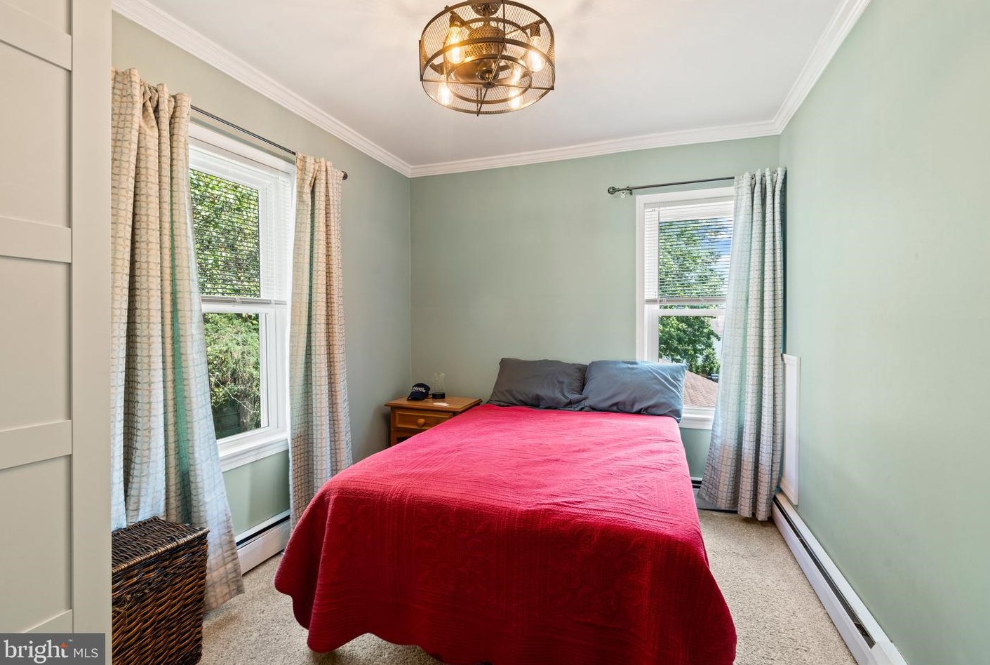 24 Central Ave, Moorestown NJ  08057-2415 exterior