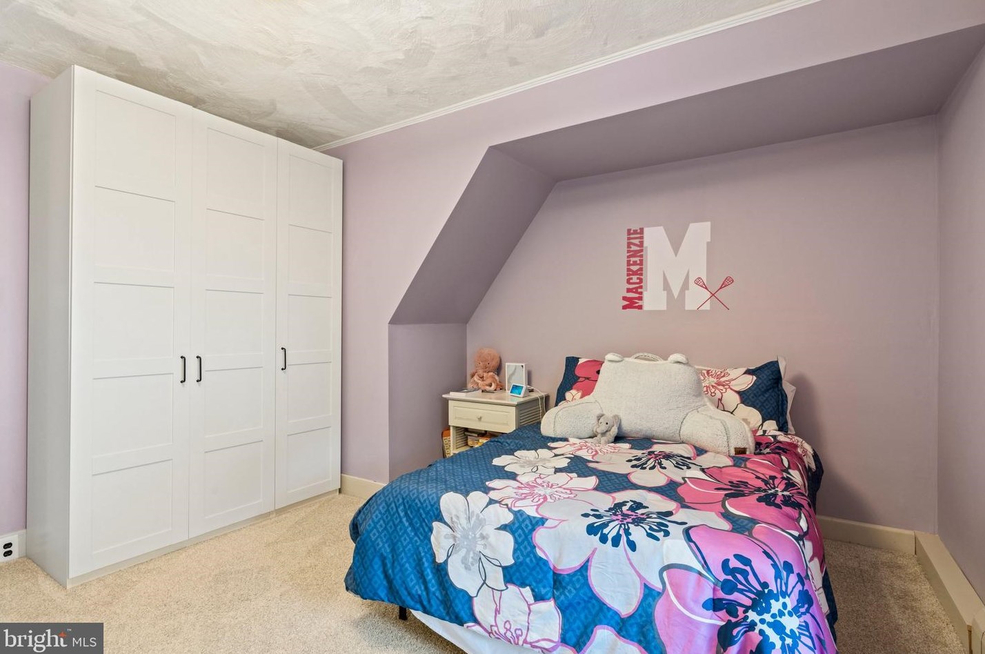 24 Central Ave, Moorestown NJ  08057-2415 exterior