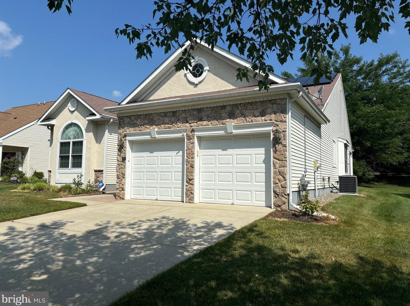 89 Ridgway Dr, Chesterfield, NJ 08505