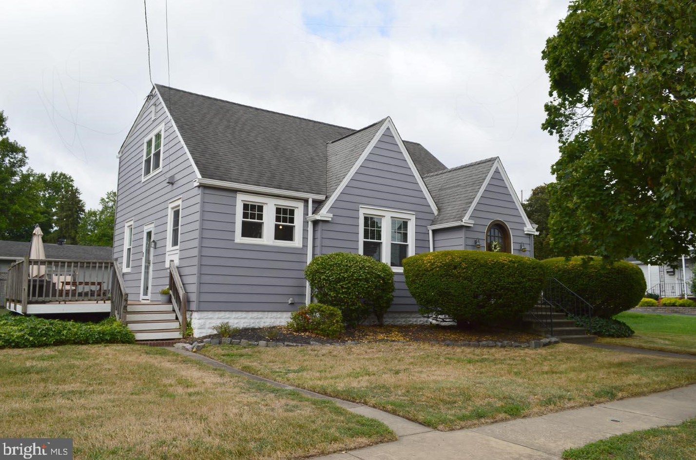 225 Delaware Ave, Roebling, NJ 08554-1907