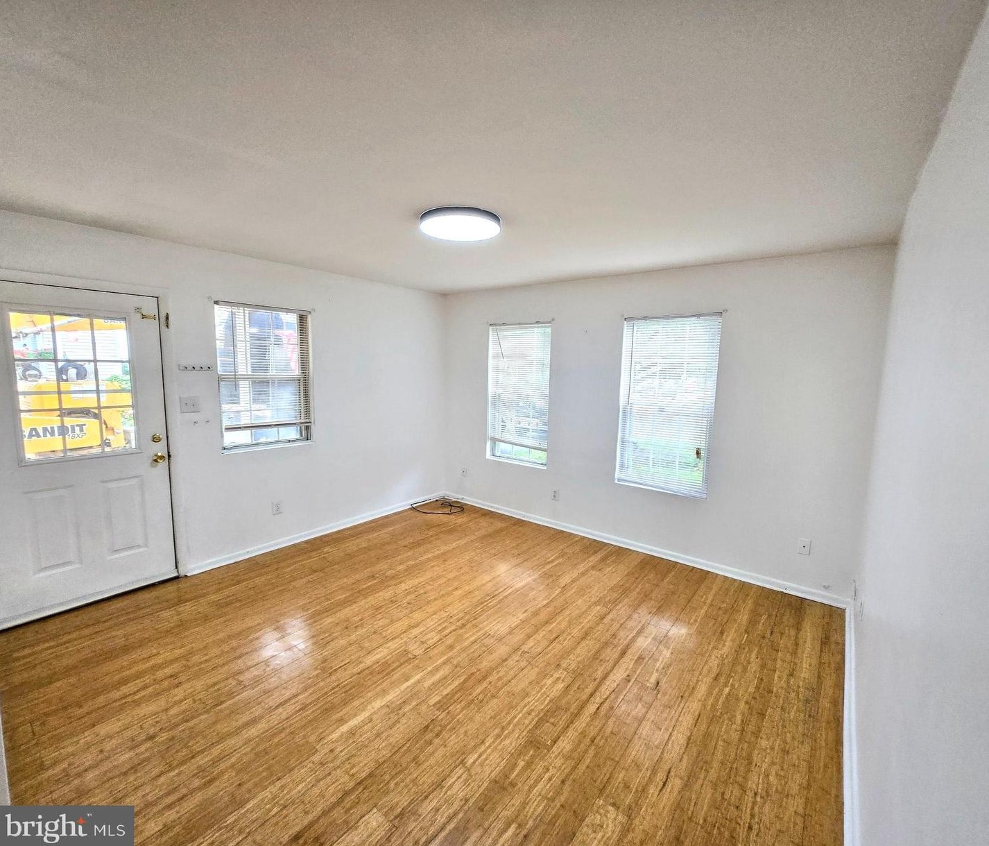 472 Church St, Moorestown, NJ 08057-1756