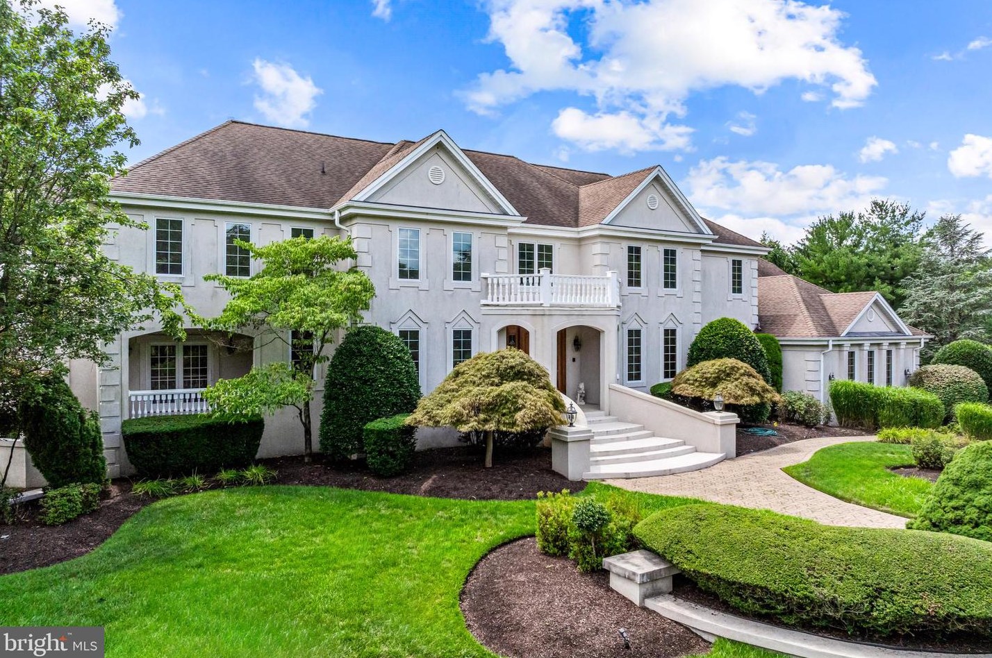 543 Bartram Rd, Moorestown, NJ 08057