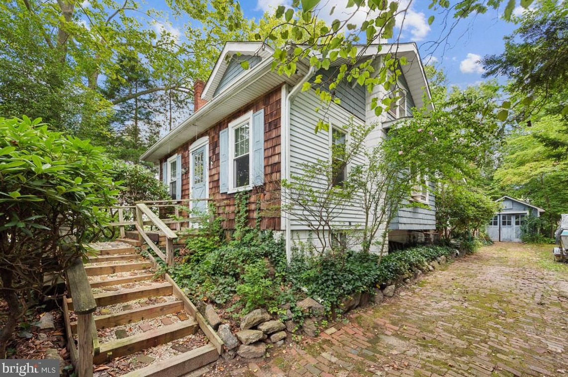 1108 Morgan Ave, Riverton, NJ 08077