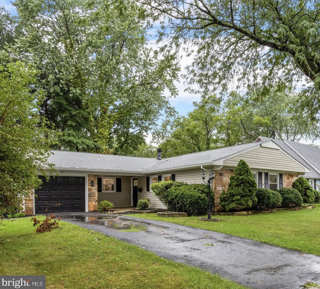 55 Gainscott Ln, Willingboro, NJ 08046