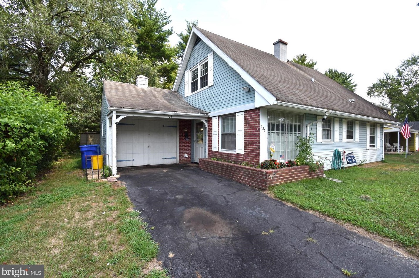 233 Somerset Dr, Willingboro, NJ 08046