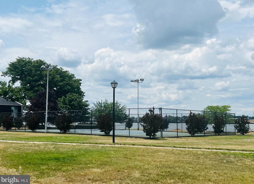 2167 Harbour Dr, Palmyra NJ  08065-1123 exterior
