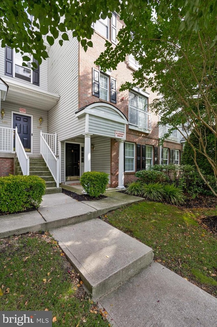 1820 Nathan Dr, Riverton, NJ 08077