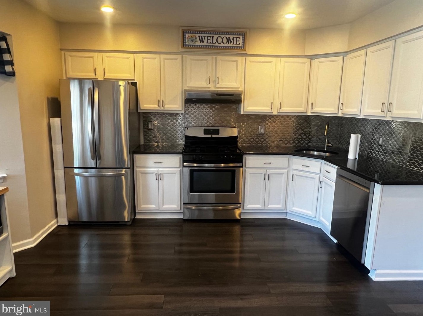 10 Ryans Ct, Chesterfield NJ  08505-2534 exterior