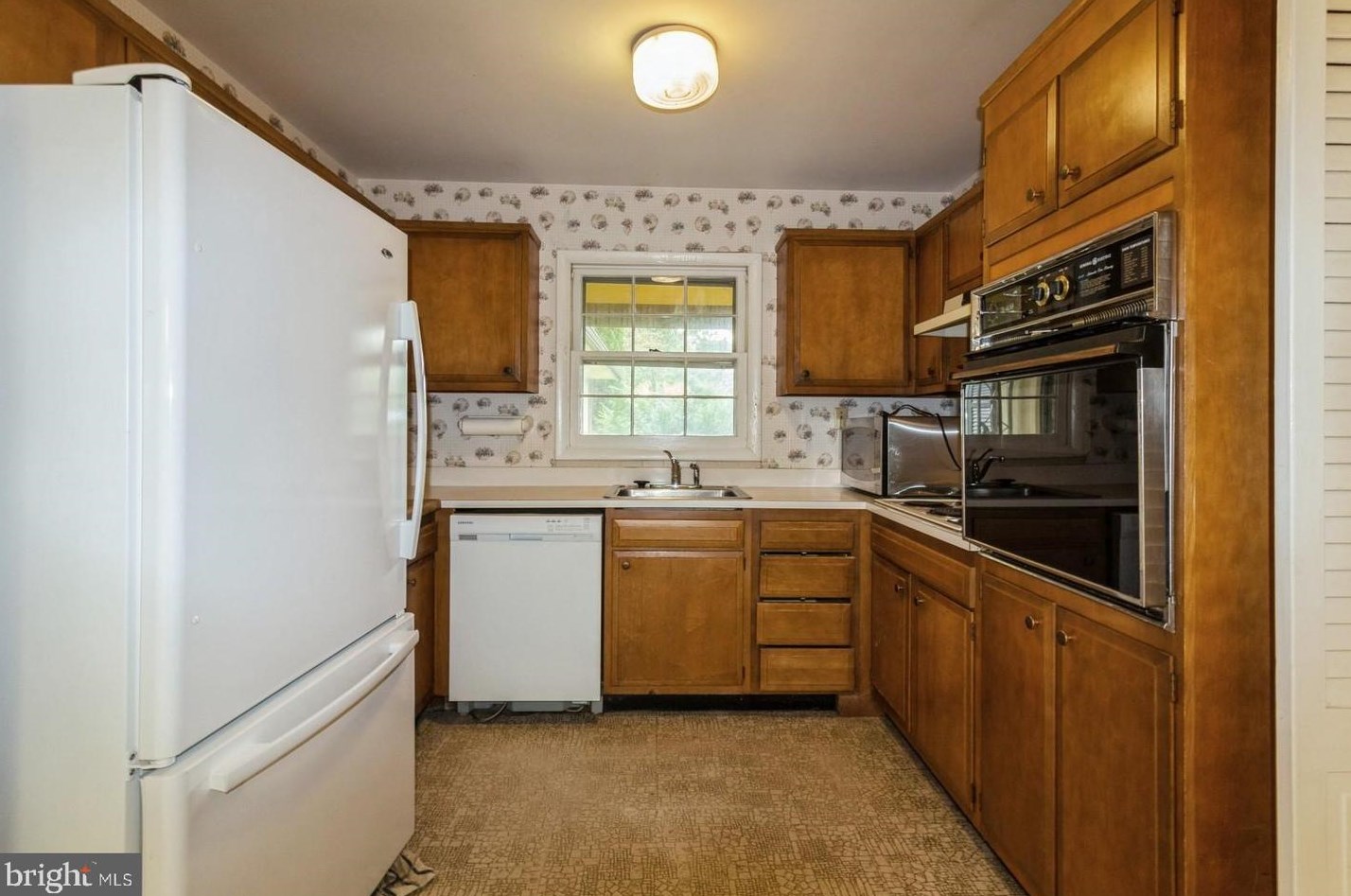 44 Trebing Ln, Willingboro, NJ 08046-3616