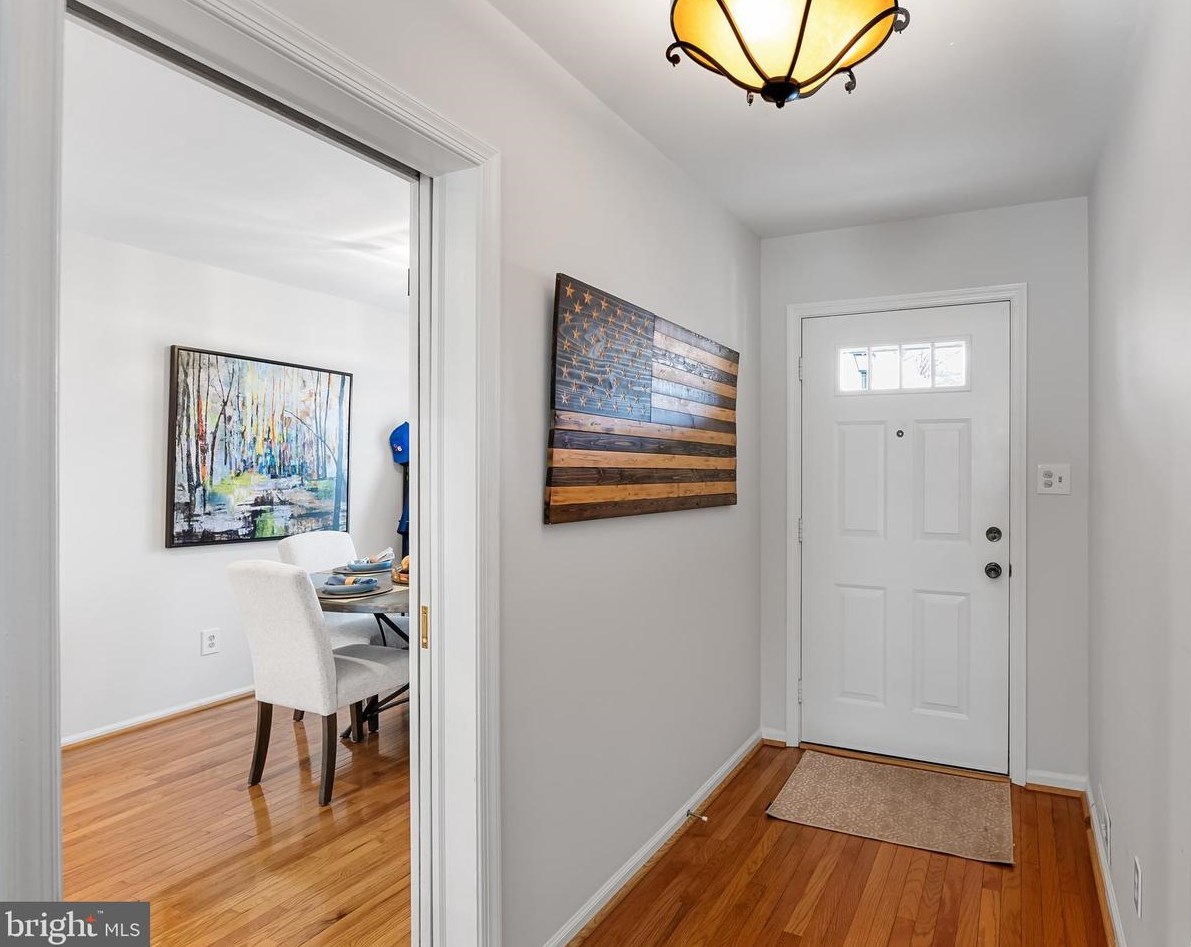 42 Foxwood Dr, Moorestown, NJ 08057