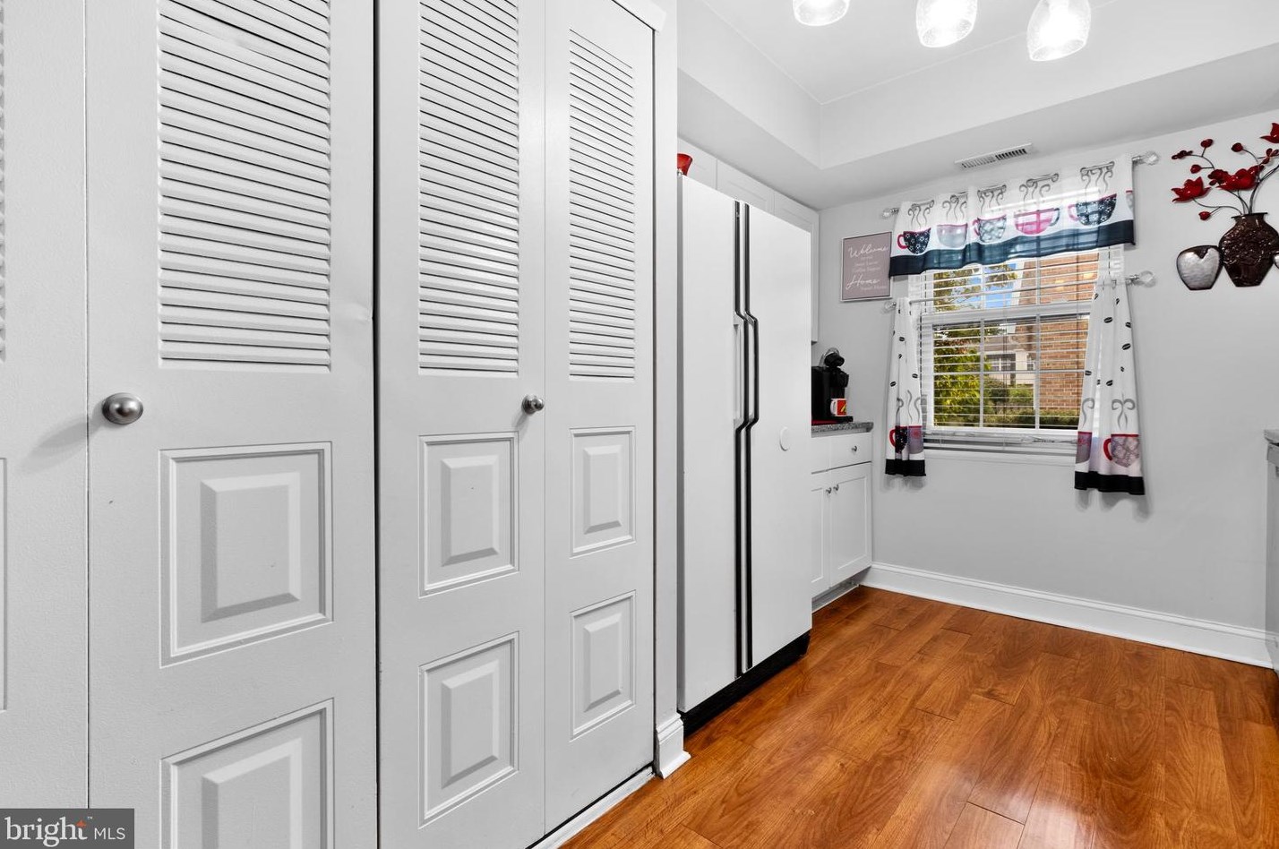 2139 Harbour Dr, Palmyra NJ  08065-1105 exterior