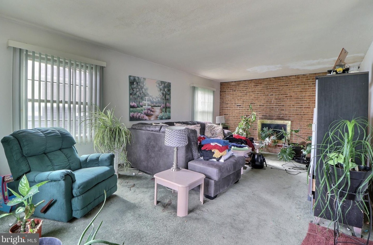 58 Parish Ln, Willingboro, NJ 08046-2708