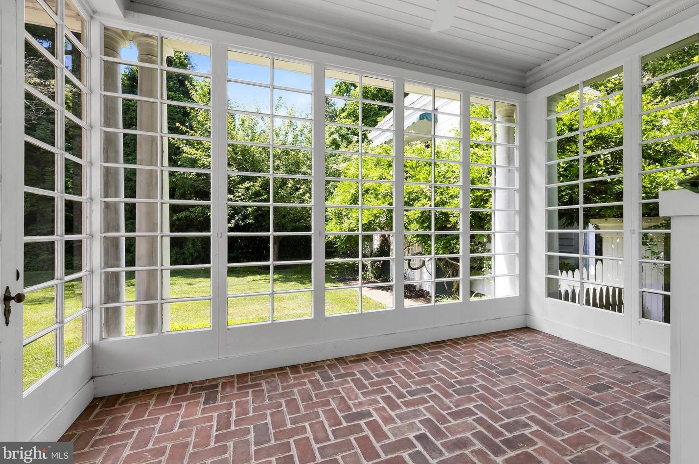 840 Golfview Rd, Moorestown NJ 08057-2024 exterior