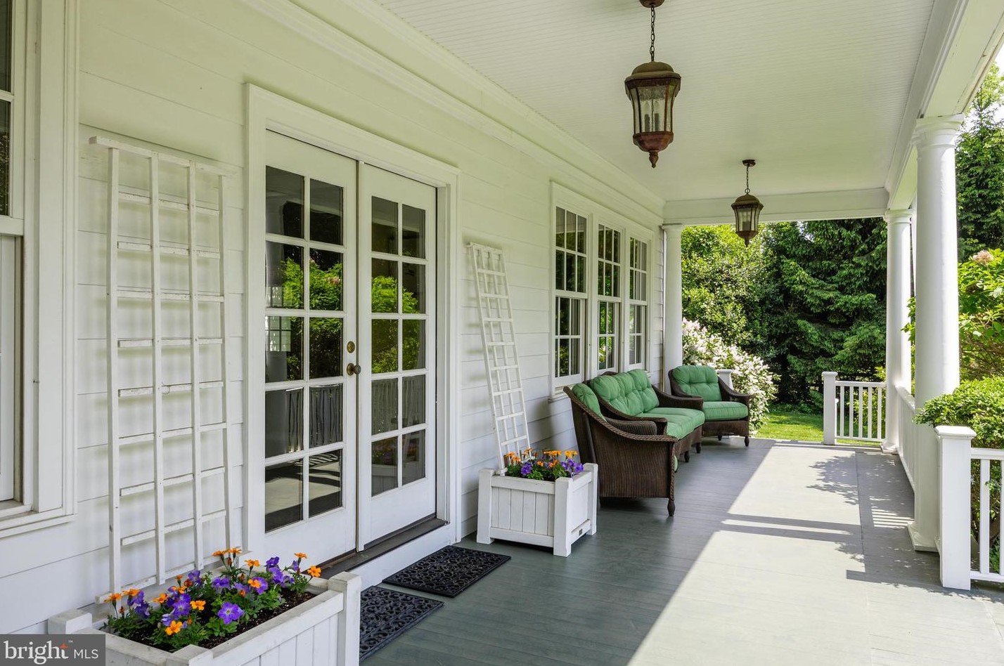 840 Golfview Rd, Moorestown NJ 08057-2024 exterior