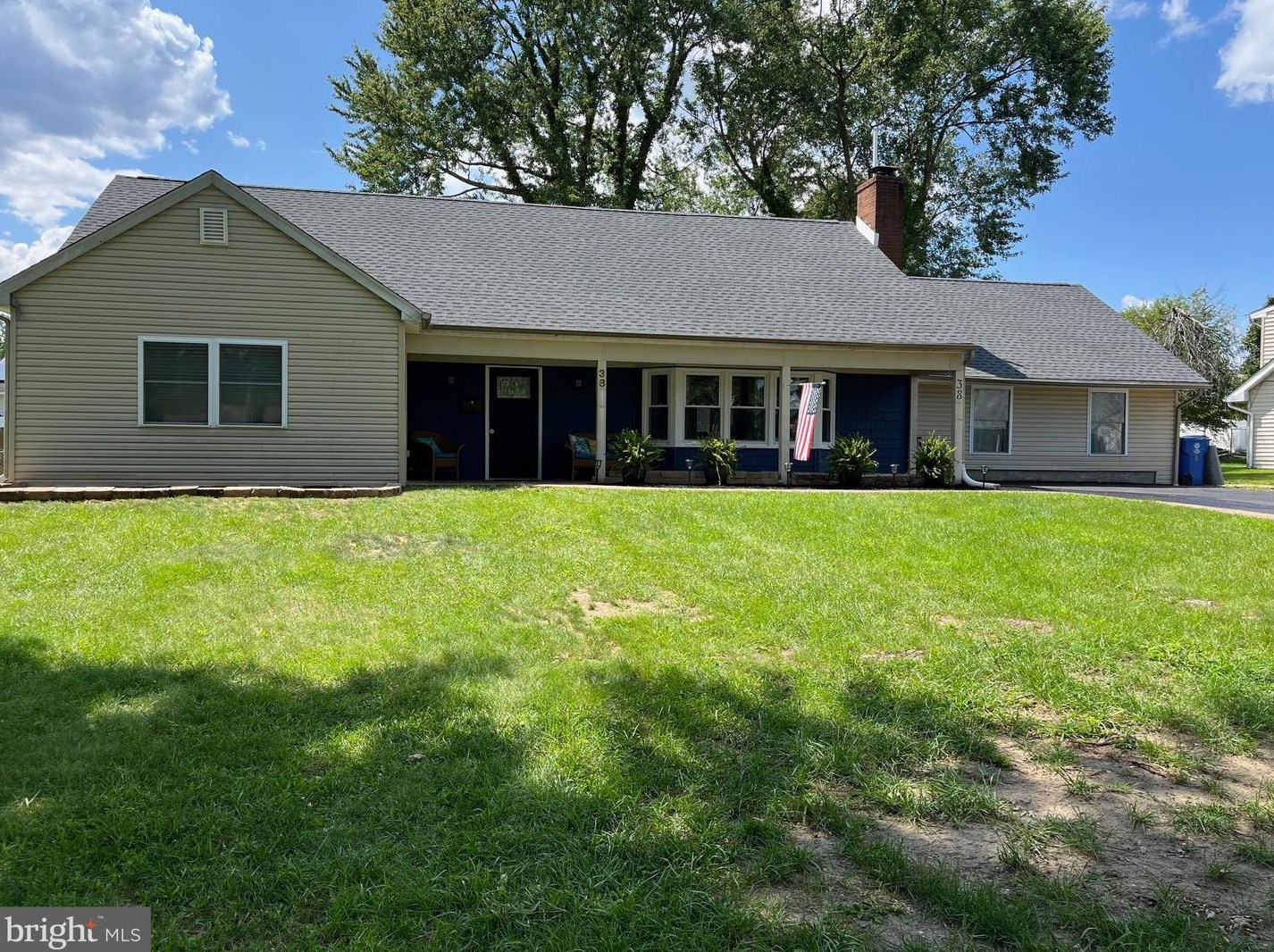 38 Woodhaven Ln, Willingboro, NJ 08046