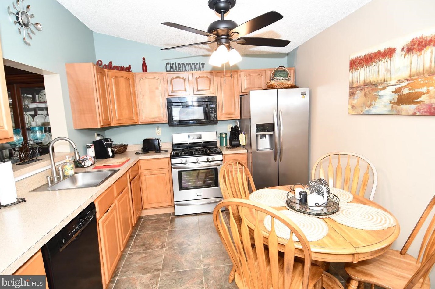 349 Birch Hollow Dr, Chesterfield, NJ 08505