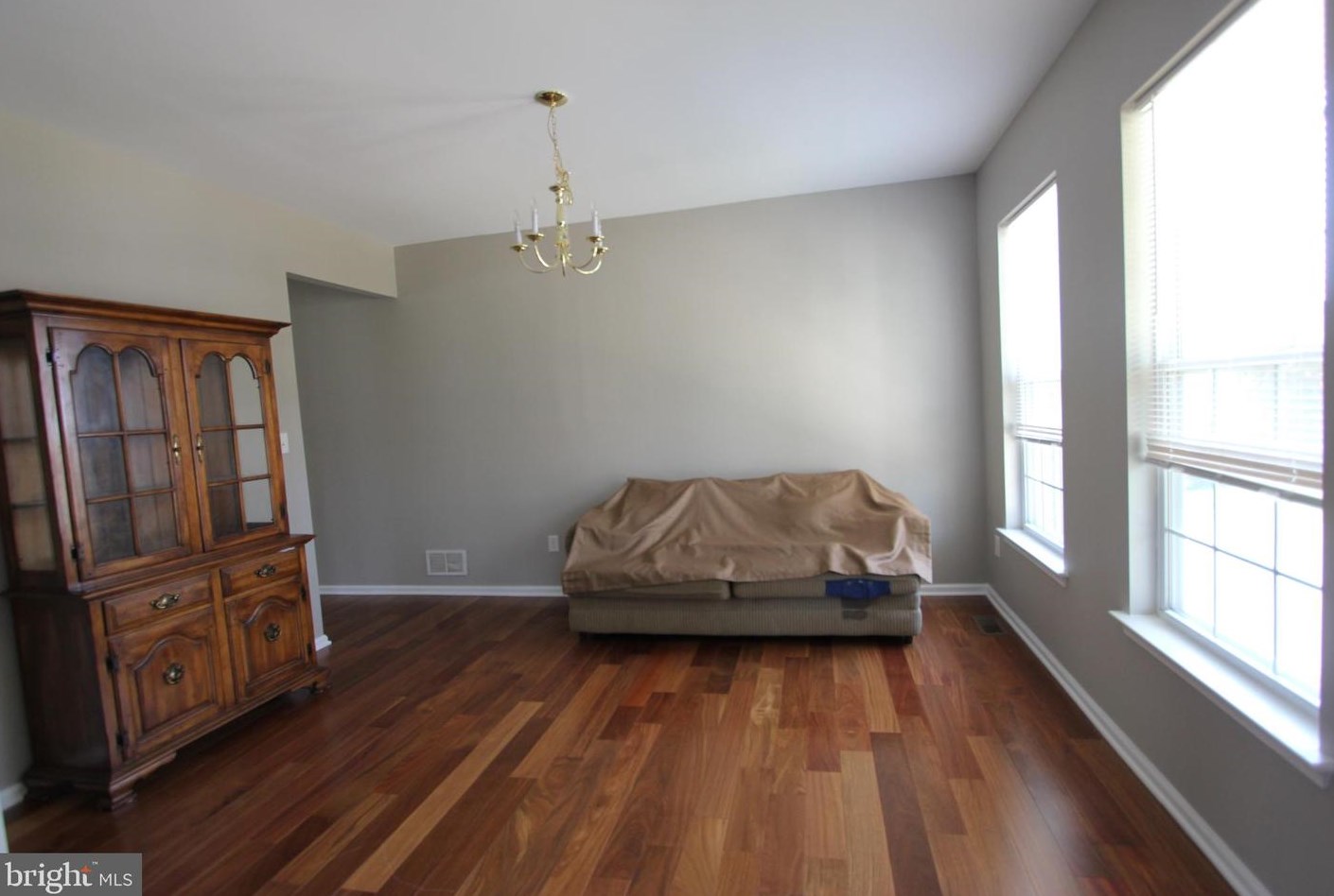 67 Cayuga Rd, Chesterfield, NJ 08505