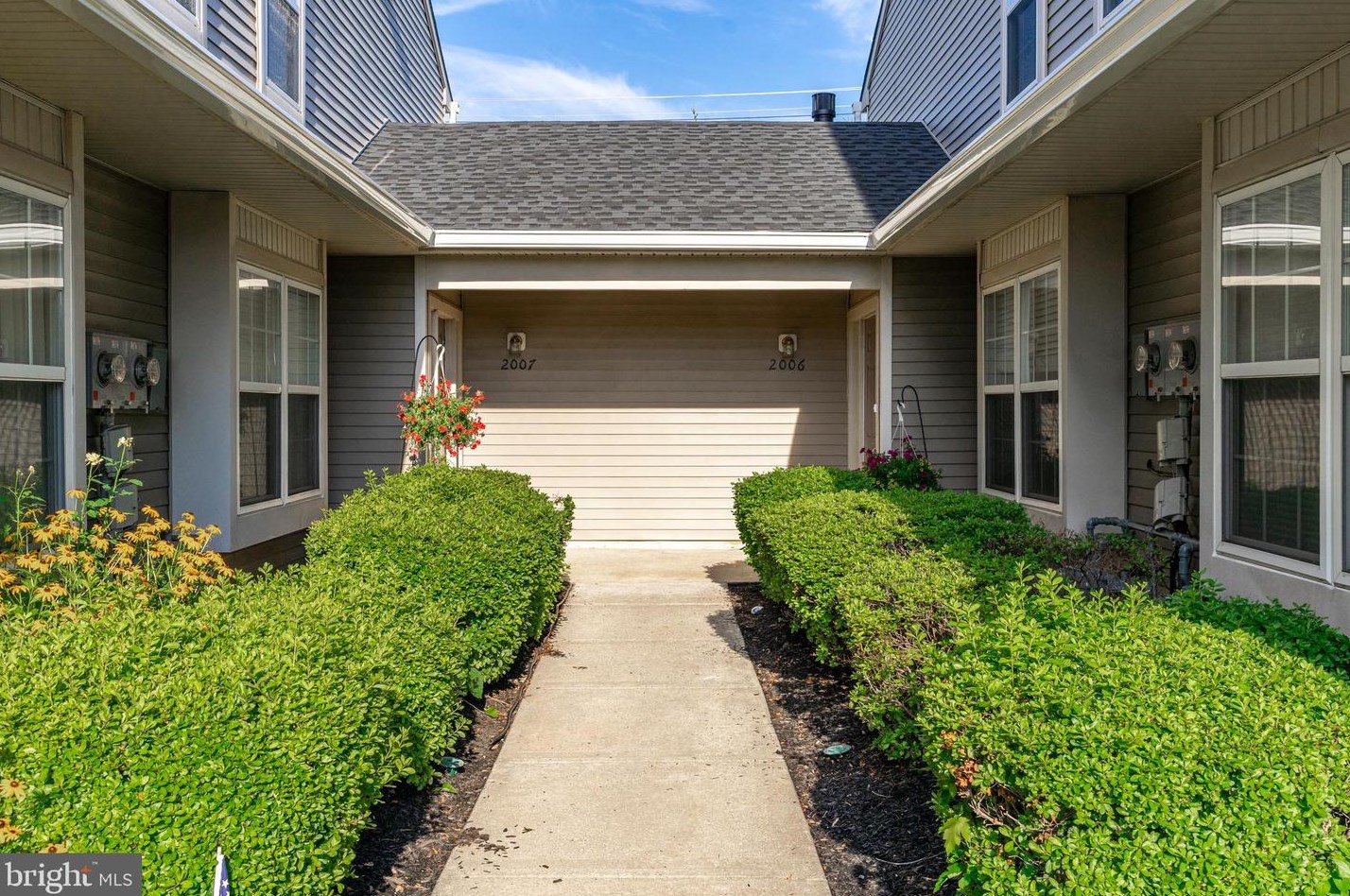 2006 Gramercy Way, Mount Laurel, NJ 08054