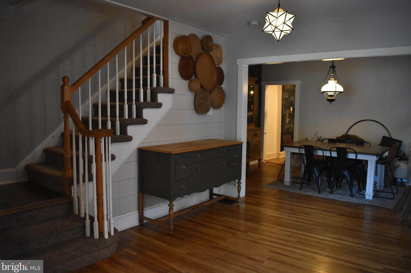 7 Laurel Ave, Florence, NJ 08518