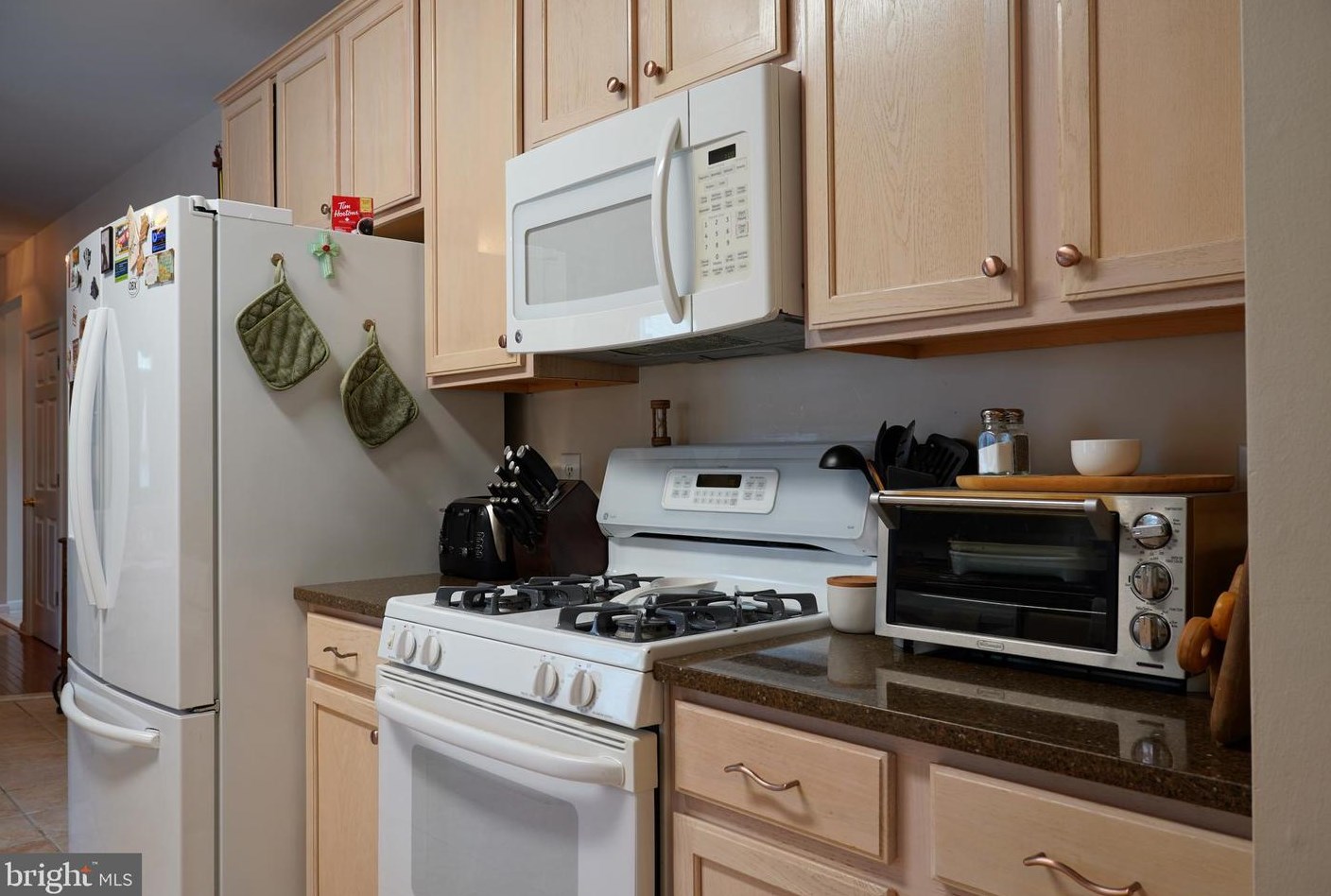 613 6th St, Florence NJ  08518-2628 exterior