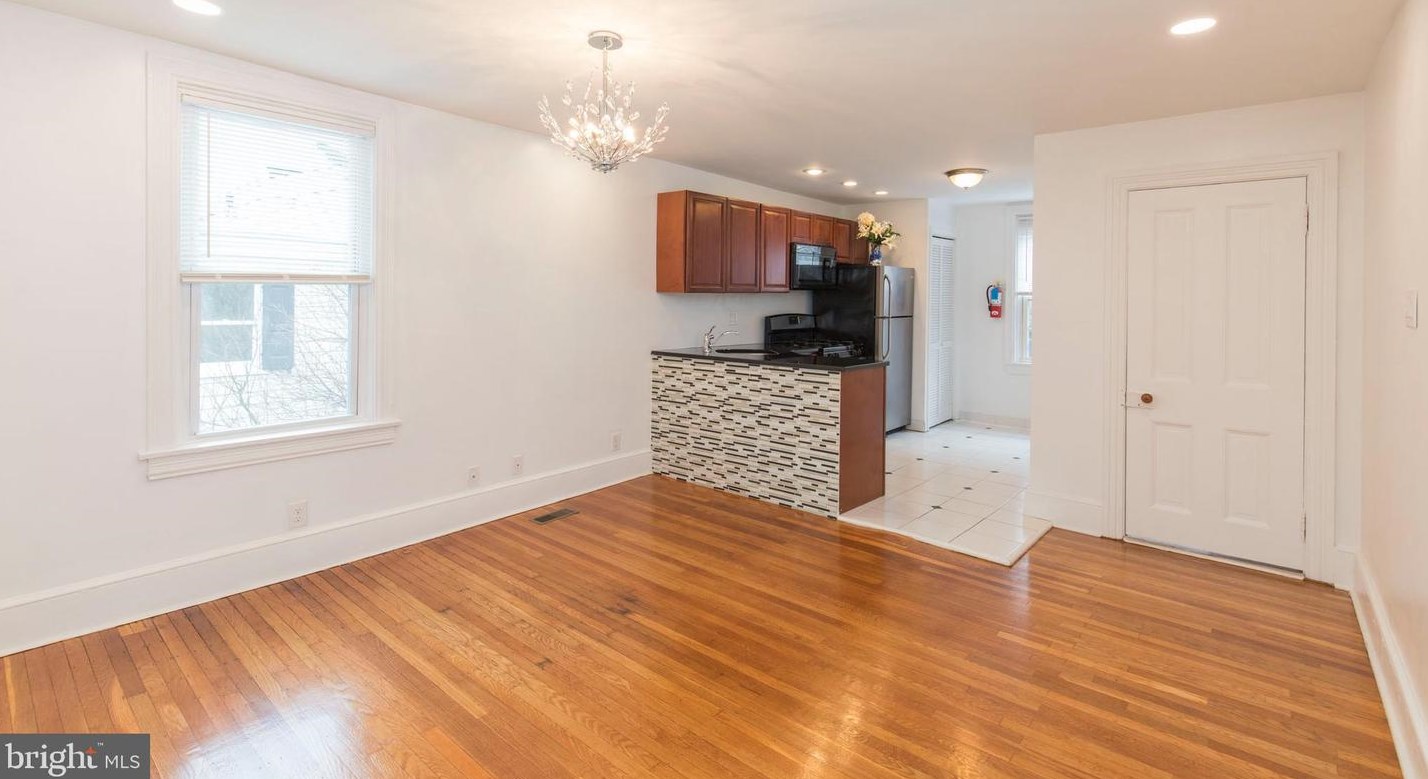 50 E Main St #2, Moorestown, NJ 08057