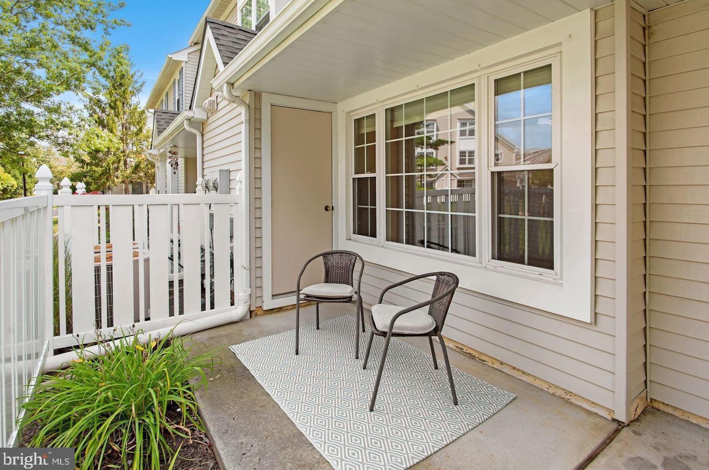 807 Wharton Rd, Mount Laurel, NJ 08054