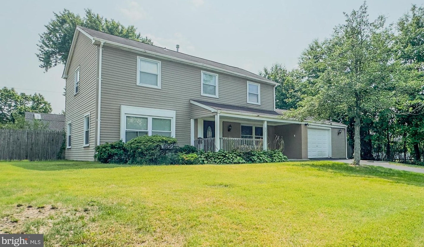 52 Barker Ln, Willingboro, NJ 08046-3904