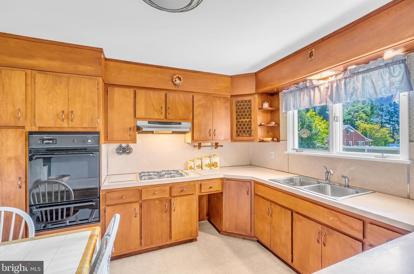21 Homestead Ave, Trenton, NJ 08620