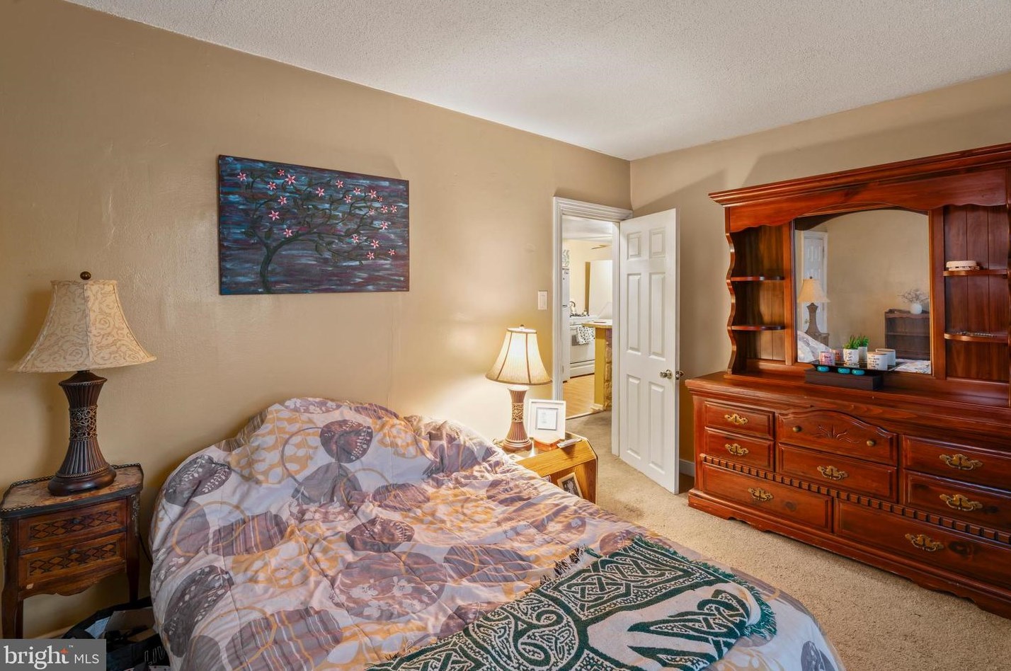 739 Cinnaminson Ave, Palmyra NJ 08065-1820 exterior